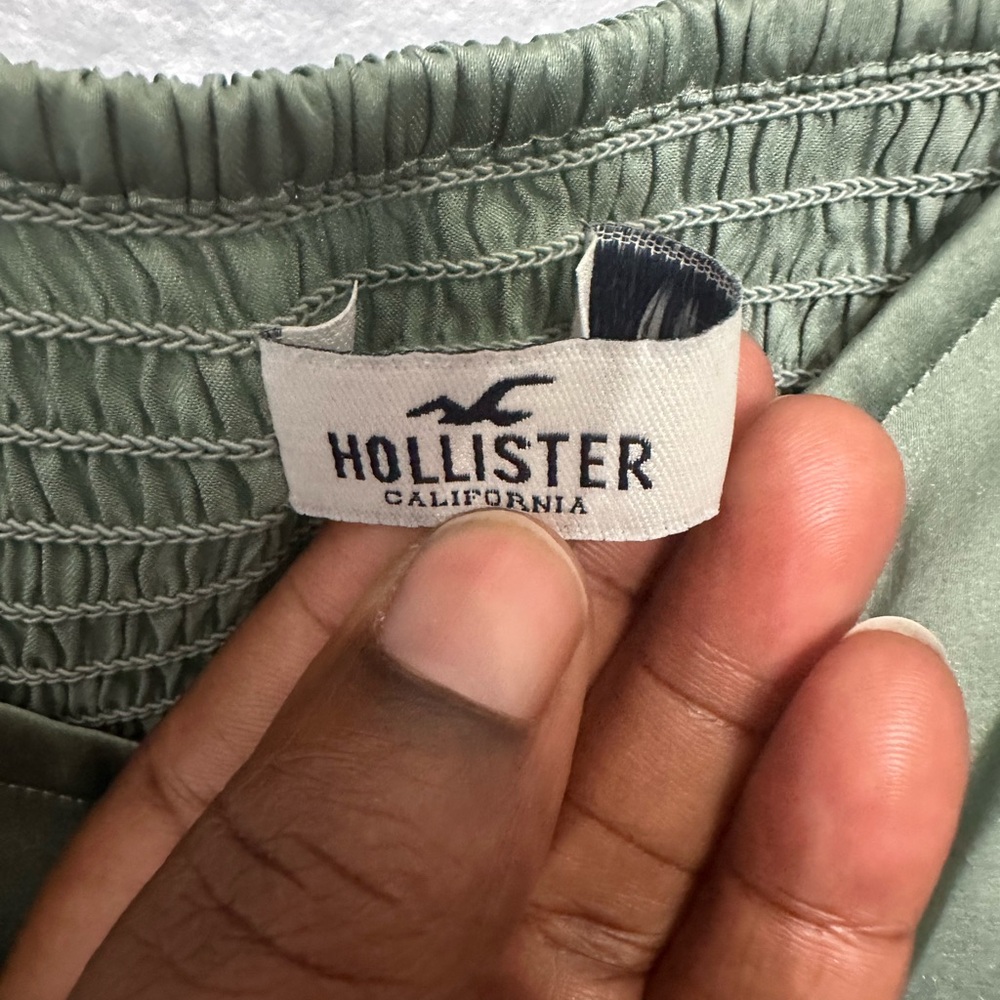 Hollister Sage Green Satin Top - Picture 3 of 7
